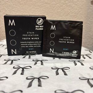 Moon Stain Prevention Teeth Wipes | Whitening On-The-Go | NIB